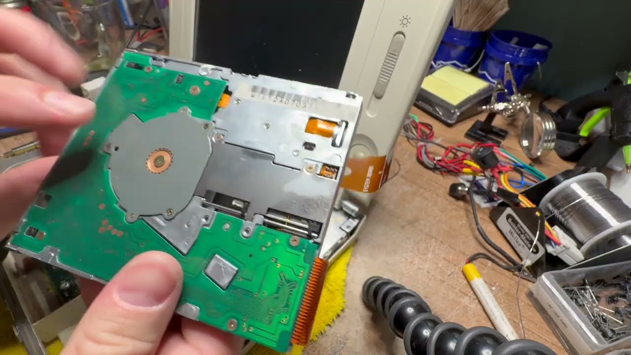 Compaq LTE Elite 4/75 - проблемы с ремнём привода флоппи-дисковода Citizen W1D