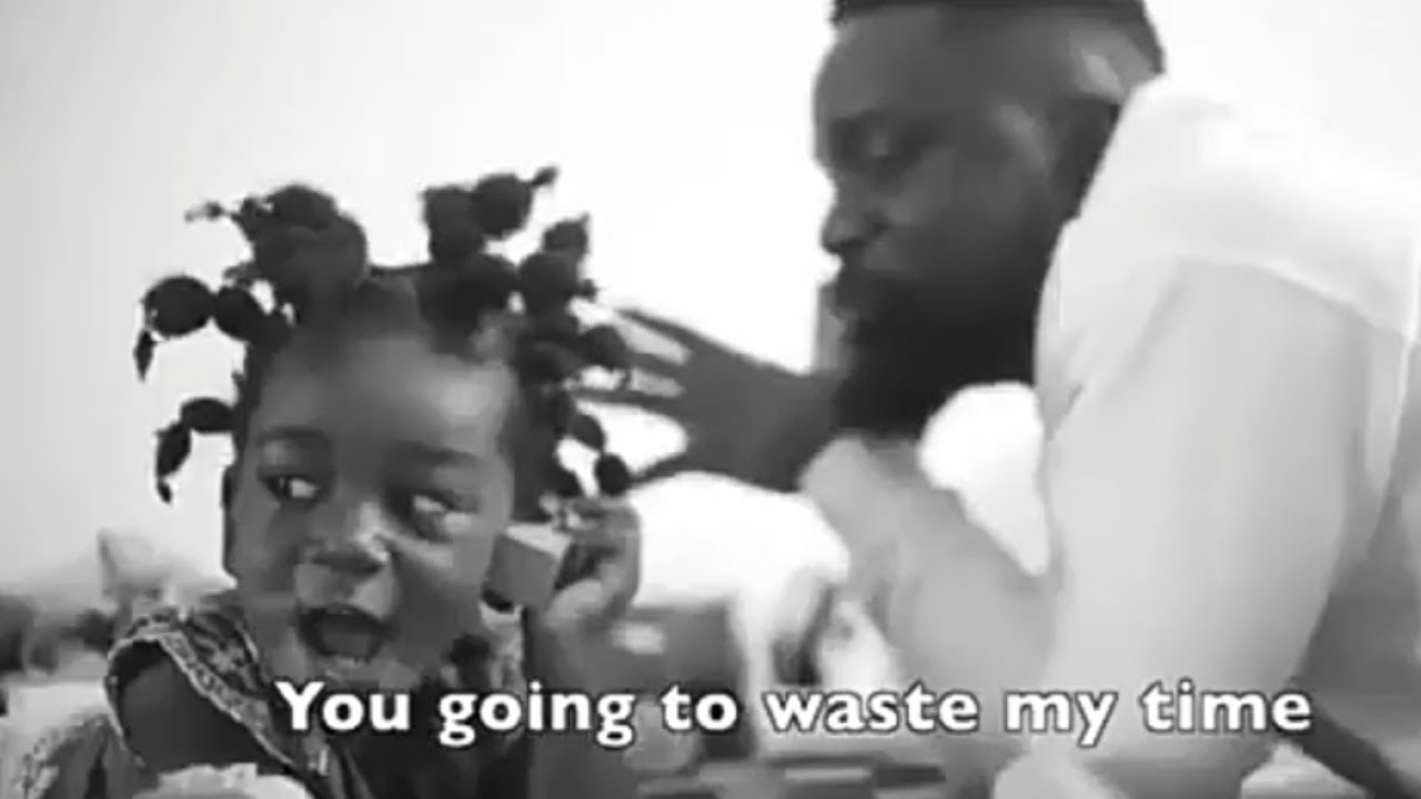 Wow! Sarkodie's dauther Titi makes phone call for the first time
