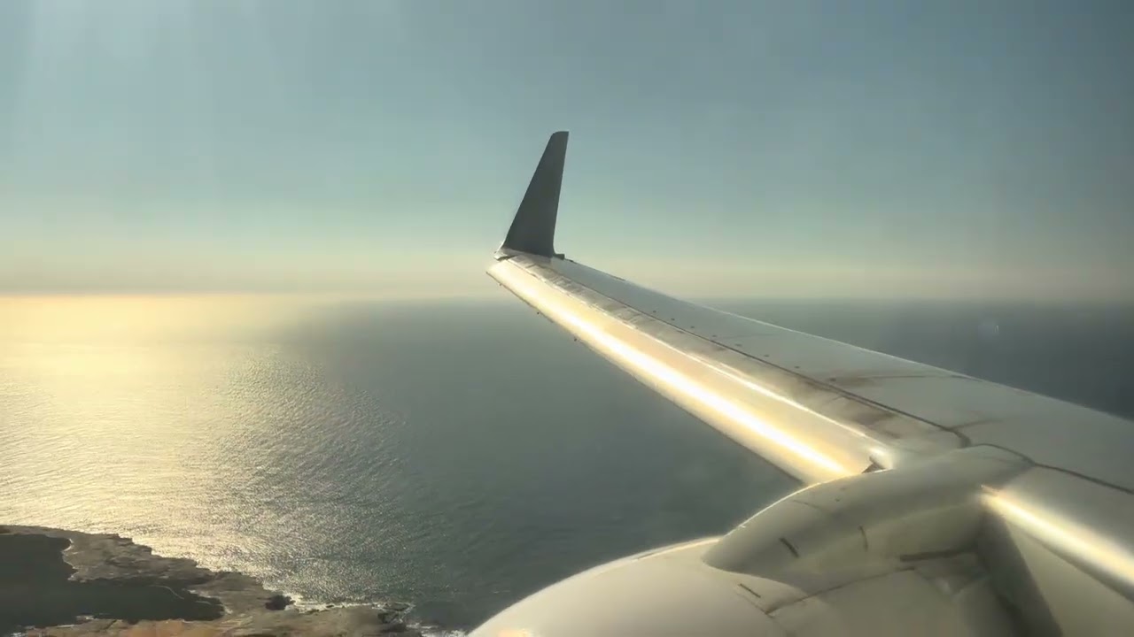 SCENIC APPROACH | Qantas 737-800 landing at Sydney | VH-VXG