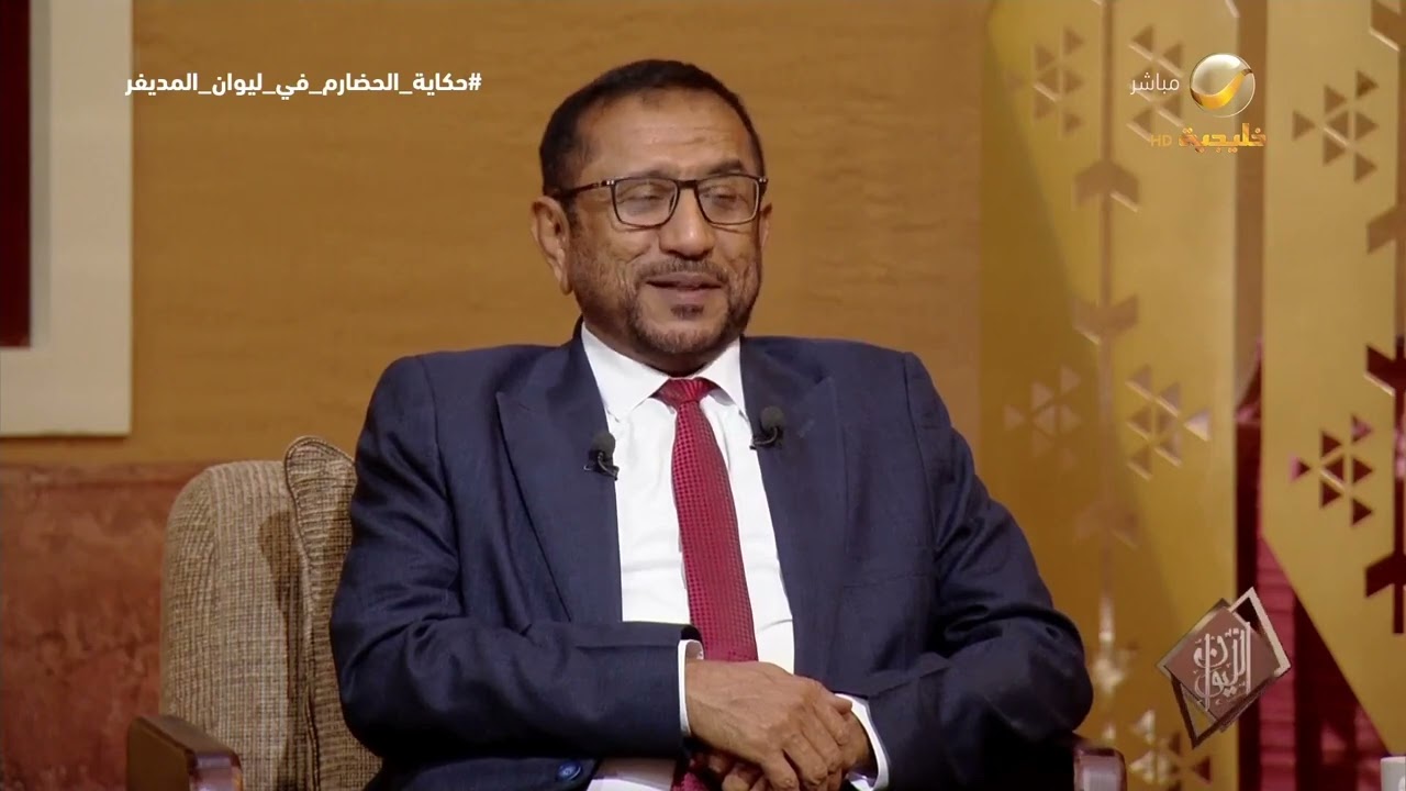 الكاتب محمد بالفخر يشرح فكرة حرف 