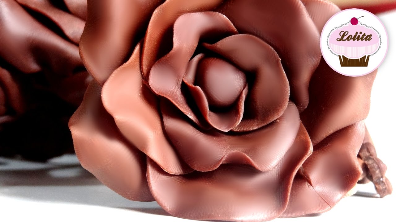 Receta de chocolate para modelar | Como hacer rosas de chocolate | Flores de chocolate paso a paso