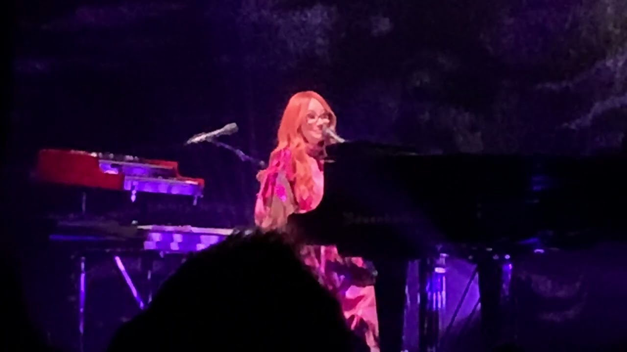 Tori Amos - Flowers Burn to Gold with Lovesong - Palace Theatre Columbus - 5/21/2022