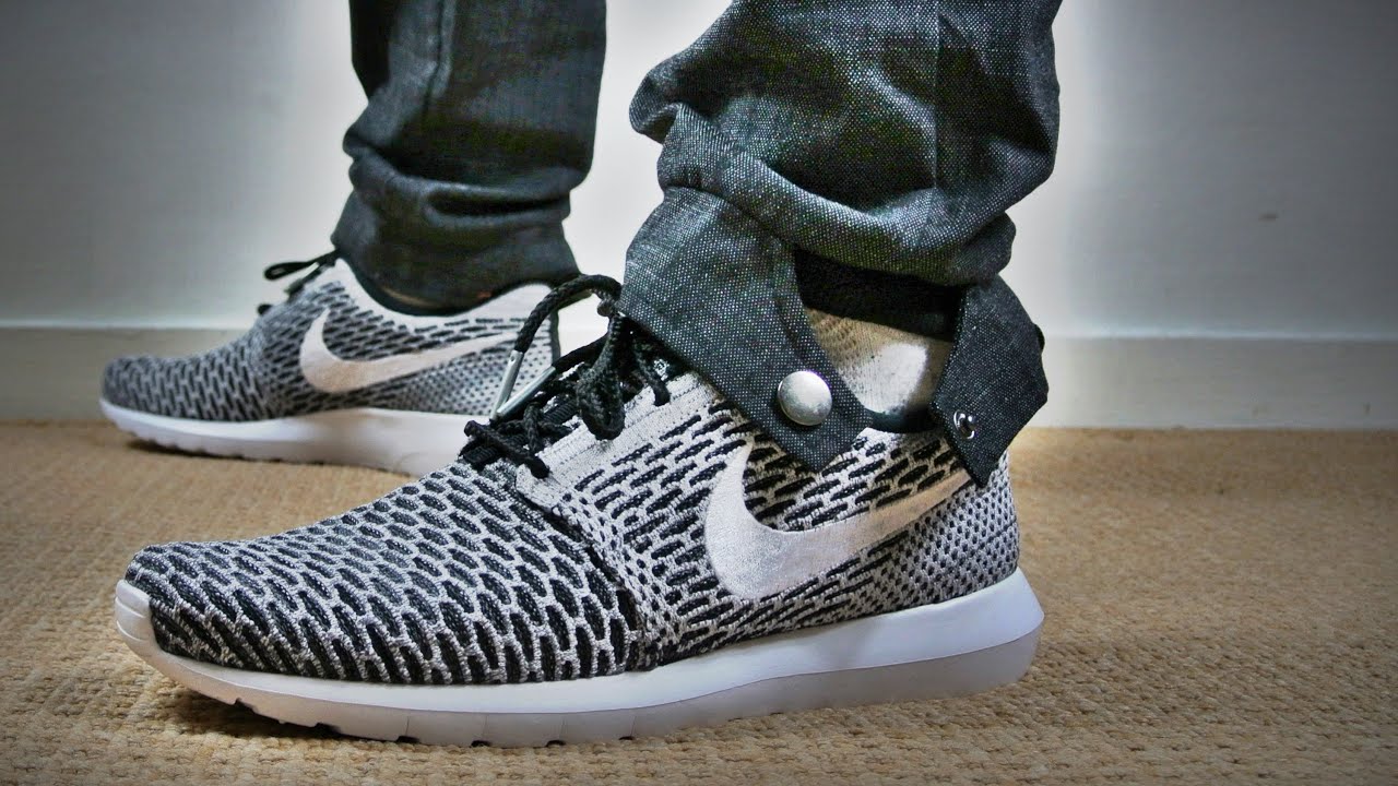 Nike Roshe Run Flyknit Black White Dark Grey + On Feet