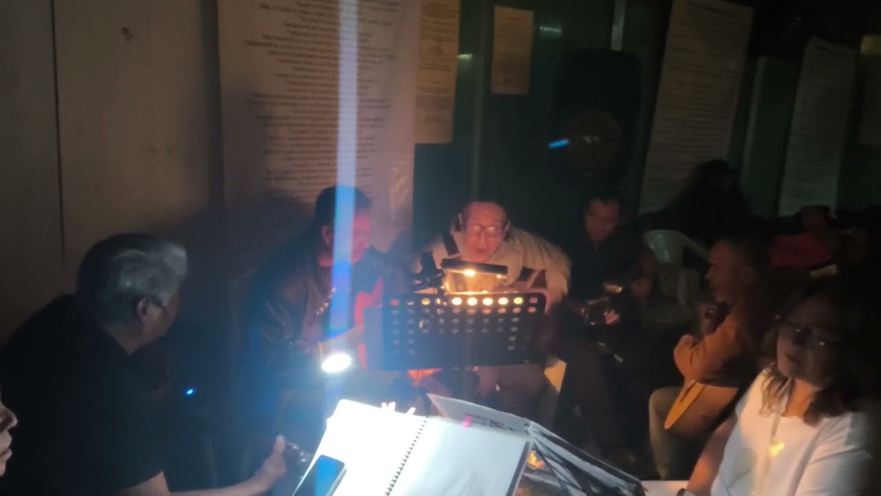 Pakito maccartney y sus amigos de luz...