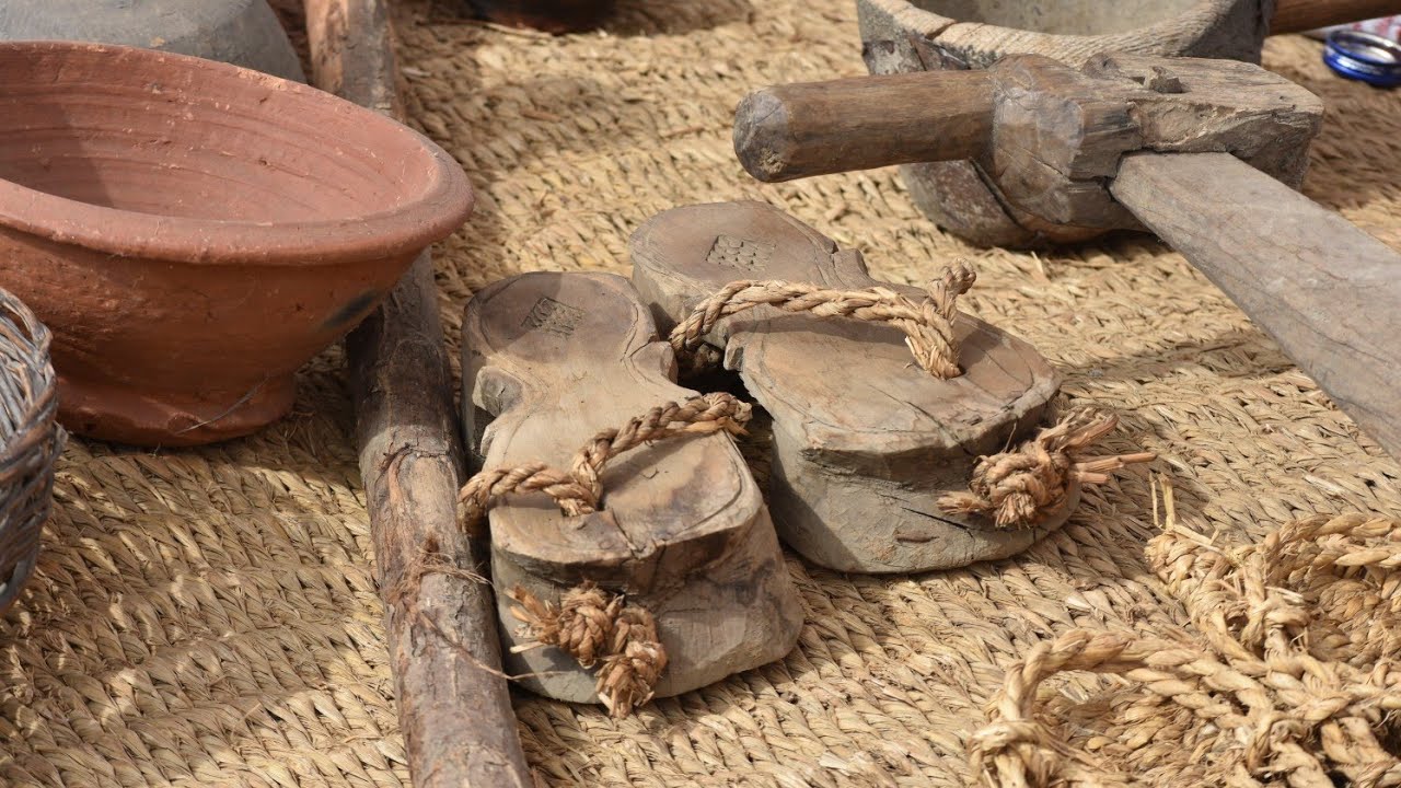 Kashmiri cultural heritage ; Khraw, Khous, Mazan, Pulhour, Tathul, Wakhul & Many other things