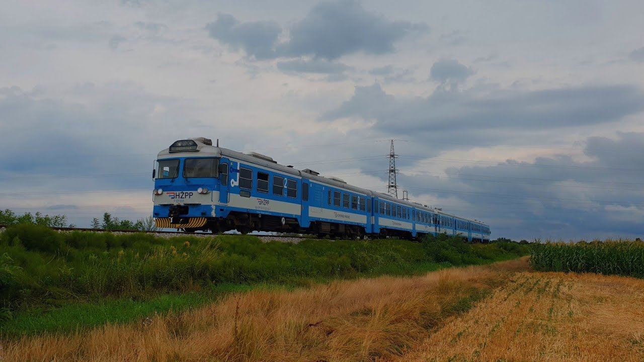 Vlakovi i lokomotive u Našicama. Trains and locomotives in Našice, Croatia. 