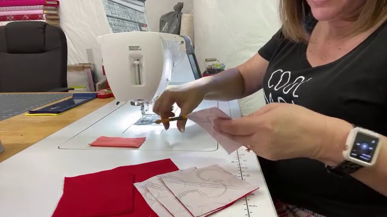 SEW ALONG 🧵 WITH THE CRAFTY AUTHOR #2
