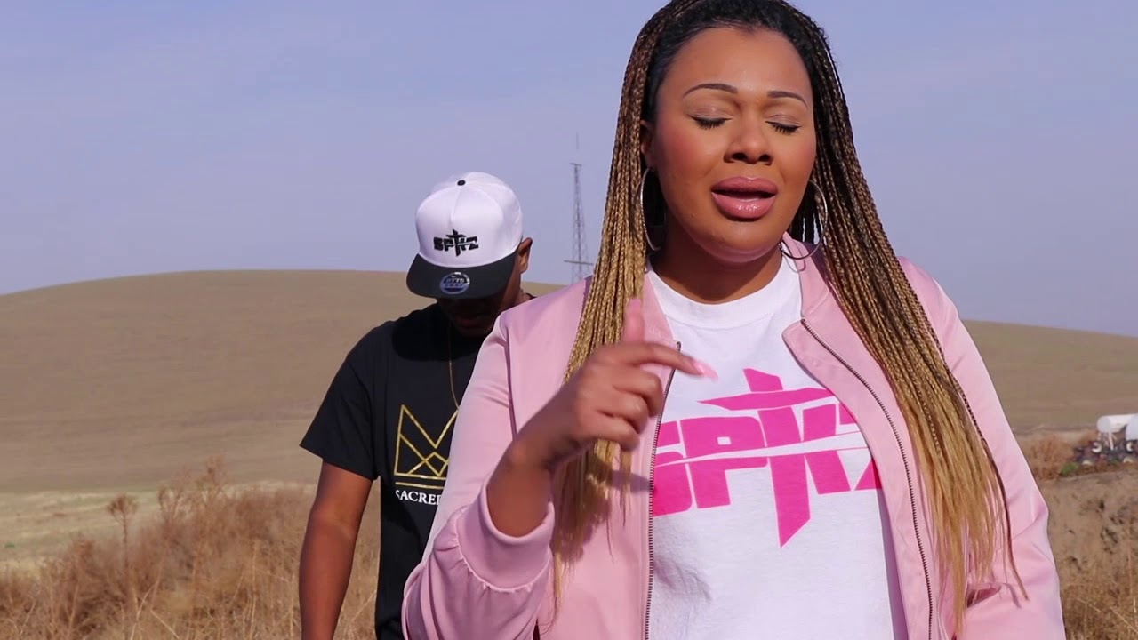 SPKZ - Right Here ft. Auri J 