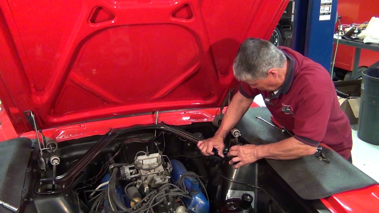 Как установить распорку для Mustang Export