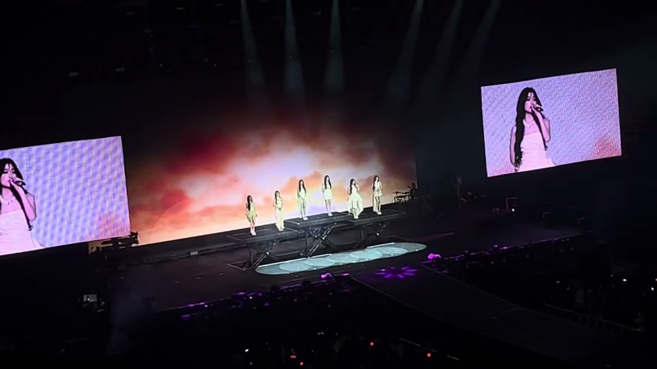 BABYMONSTER (베이비몬스터) - Love, Maybe [Live] | 2025 1ST WORLD TOUR [HELLO MONSTERS] IN TORONTO - 250830
