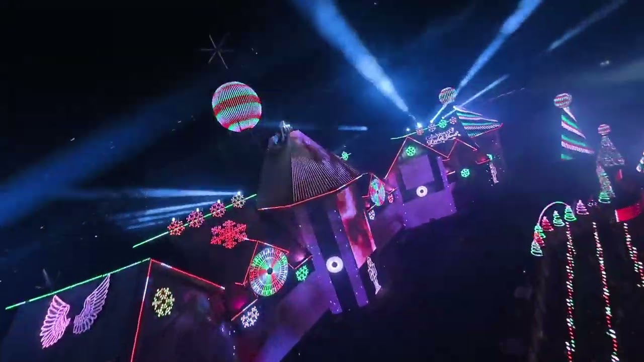 Larsens Light Show 2024 Tinsel