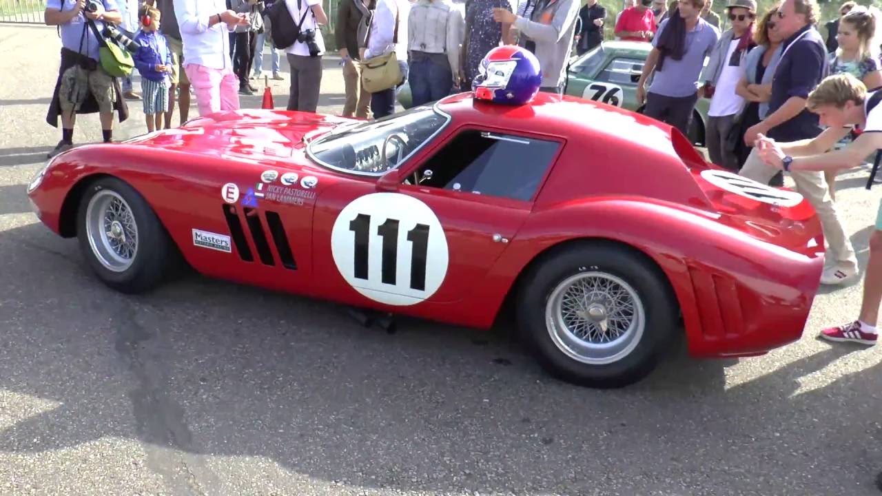 Ferrari 250 GTO '64 vs 3 Cobra's and 3 Shelby Cobra Daytona coupe's at Zandvoort!