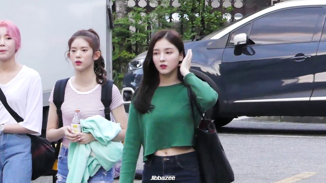 170825 MOMOLAND (모모랜드) at Music Bank
