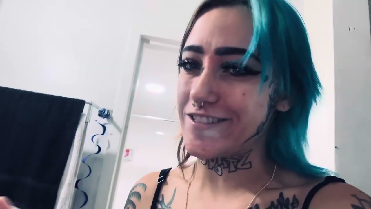 Экскурсия по комнате?!