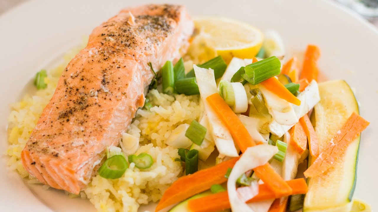 Oven Steamed Salmon with Vegetables (Healthy Valentine's Day Meal!)