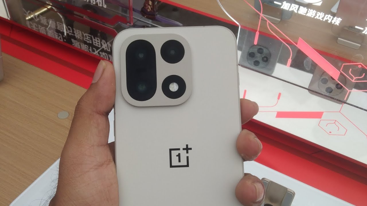 Oneplus 15 in china 😛 First 165 hrz phone in industry| BANGLA | oneplus 15 | new experience |