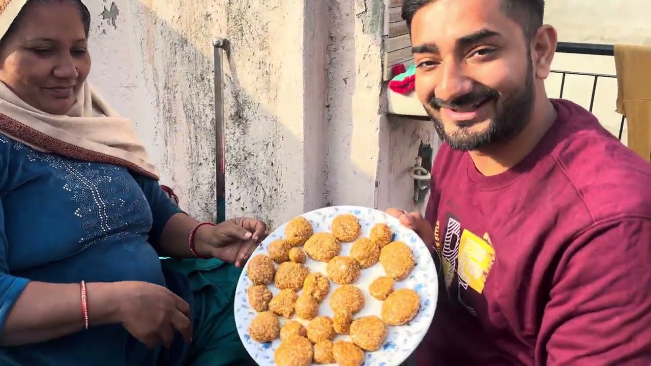 Satak Chauth festival | pe humne bana diye|  til ke laddu😋 #satakchauth #tilkeladdu #tilkigajak 