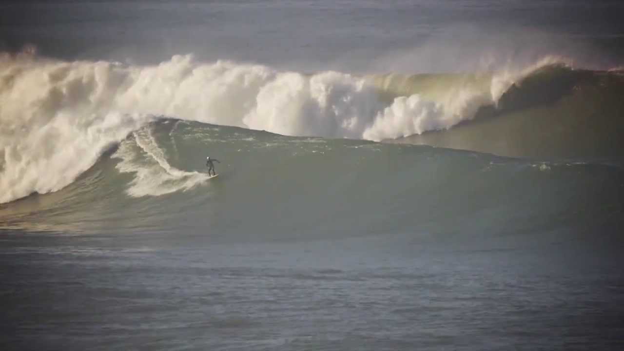 Big sunday Avalanche surfing 16 December 2013 by Sébastien Minvielle MVL prod