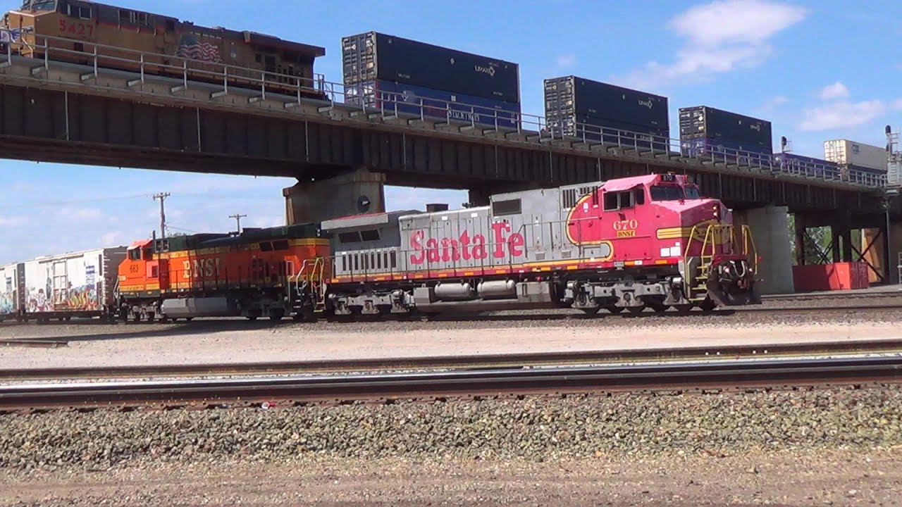 Railfanning Santa Fe Junction 4-24-16 - Warbonnets, Heritage, and Meets, Oh My!