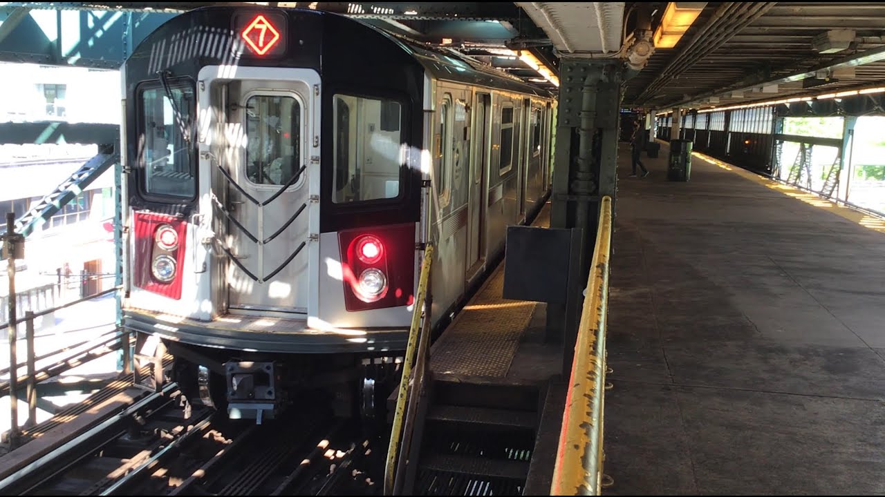 NYC Subway: AM Rush Hour Action At QueensBorough Plaza
