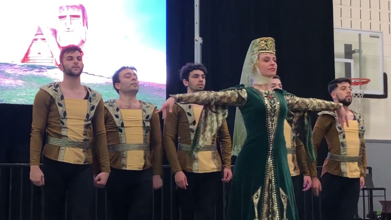 Traditional Armenian dance 