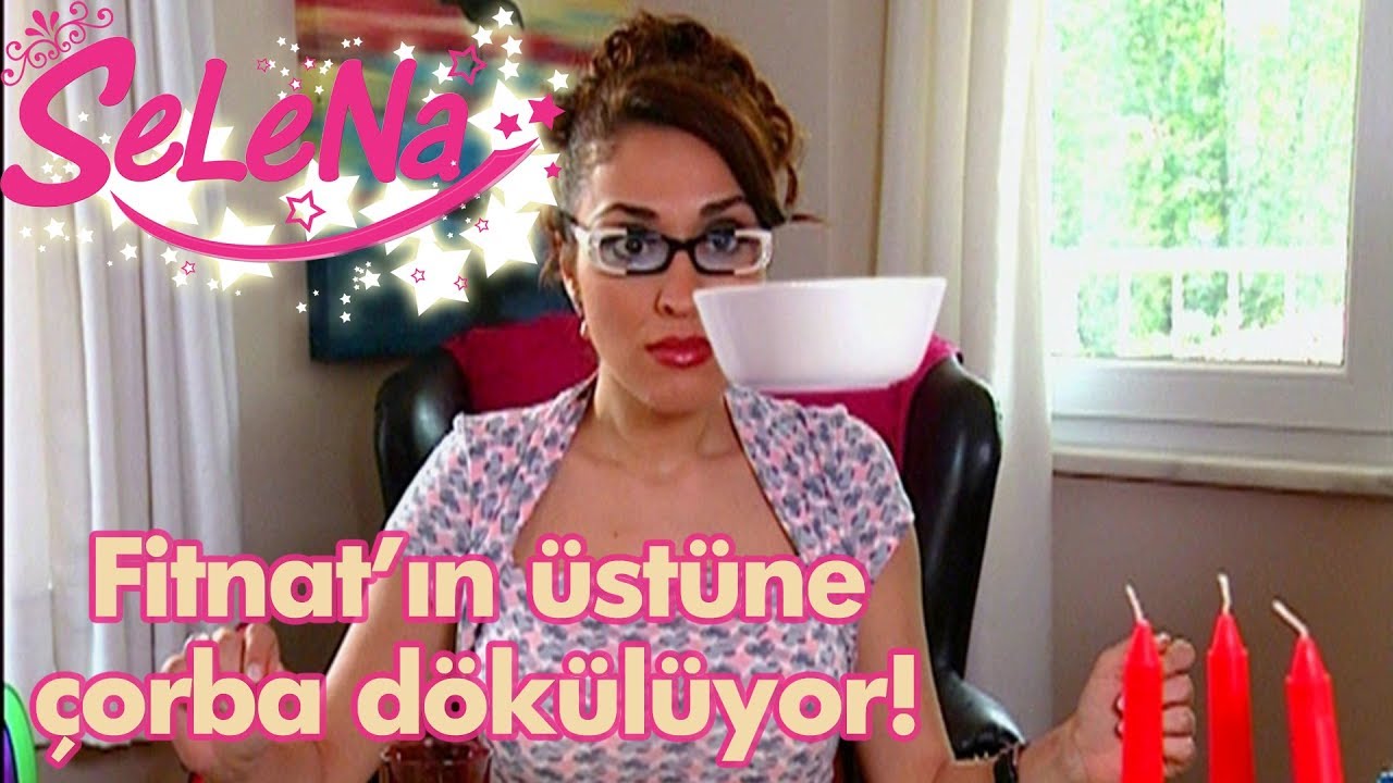 Selena Fitnat'ın &uuml;st&uuml;ne &ccedil;orba d&ouml;k&uuml;yor!
