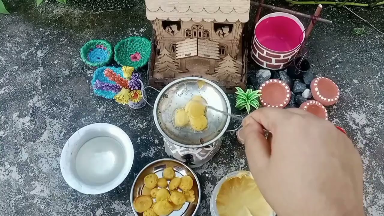 Miniature Taler Bora | Tiny Bengali Snack Cooking in Mini Kitchen 🥥✨ | Crispy & Cute!