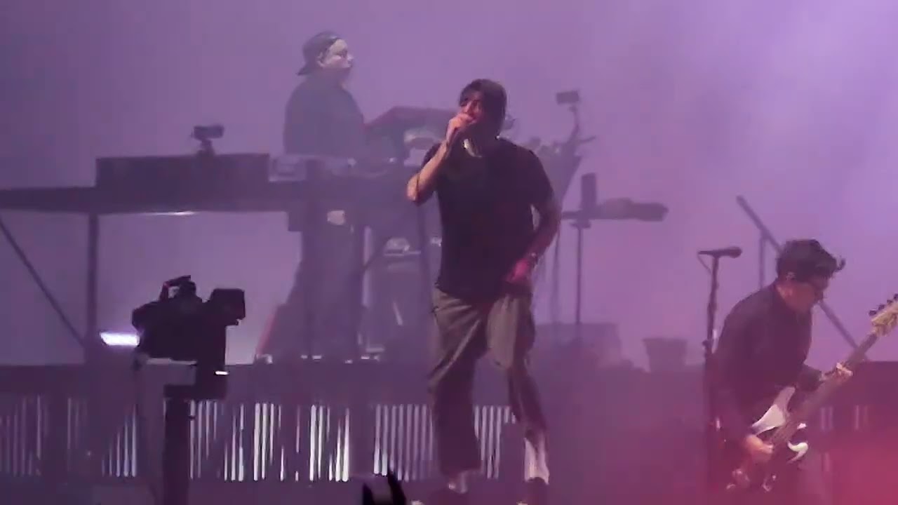 Deftones- 7 Words live