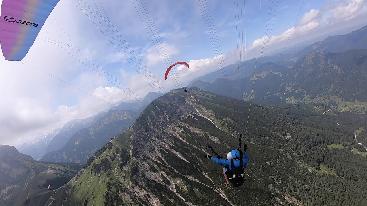 Gleitschirm Tandemfliegen am Breitenberg &uuml;ber Pfronten im Allg&auml;u