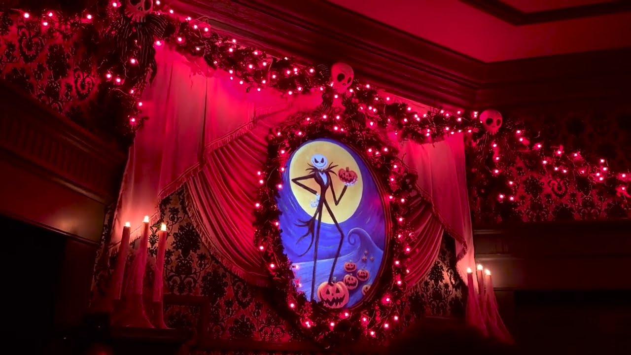 24.12.05 Tokyo Disneyland - Haunted Mansion 