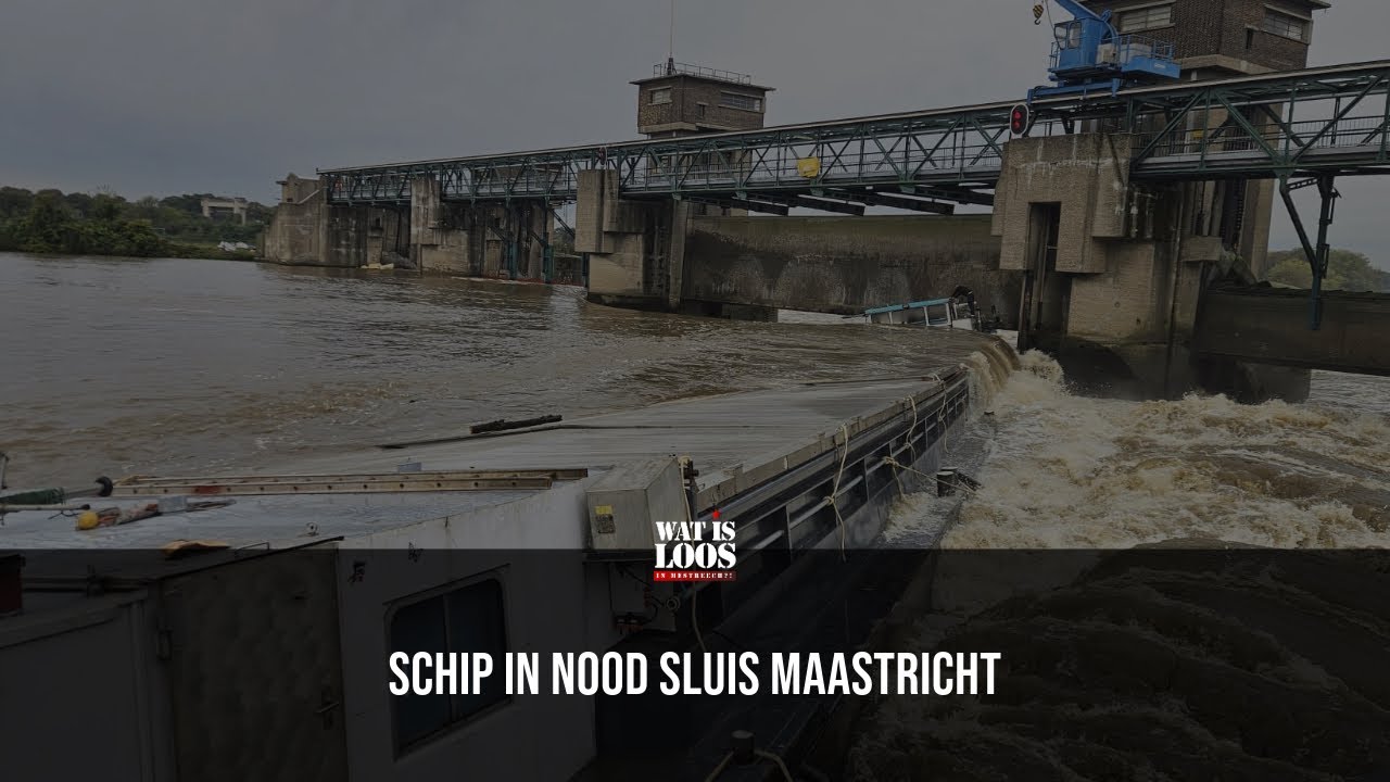 SCHIP IN NOOD SLUIS MAASTRICHT