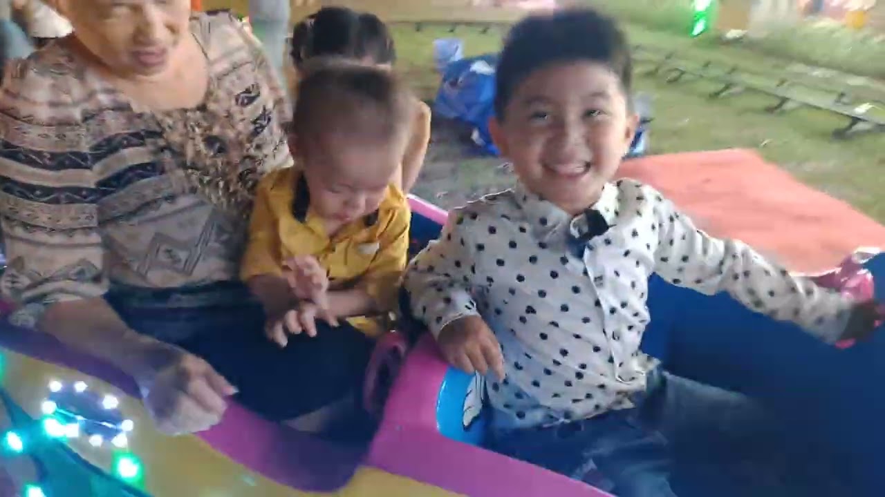 Hnay sinh nhật baba của đola gd đi hội chợ chơi