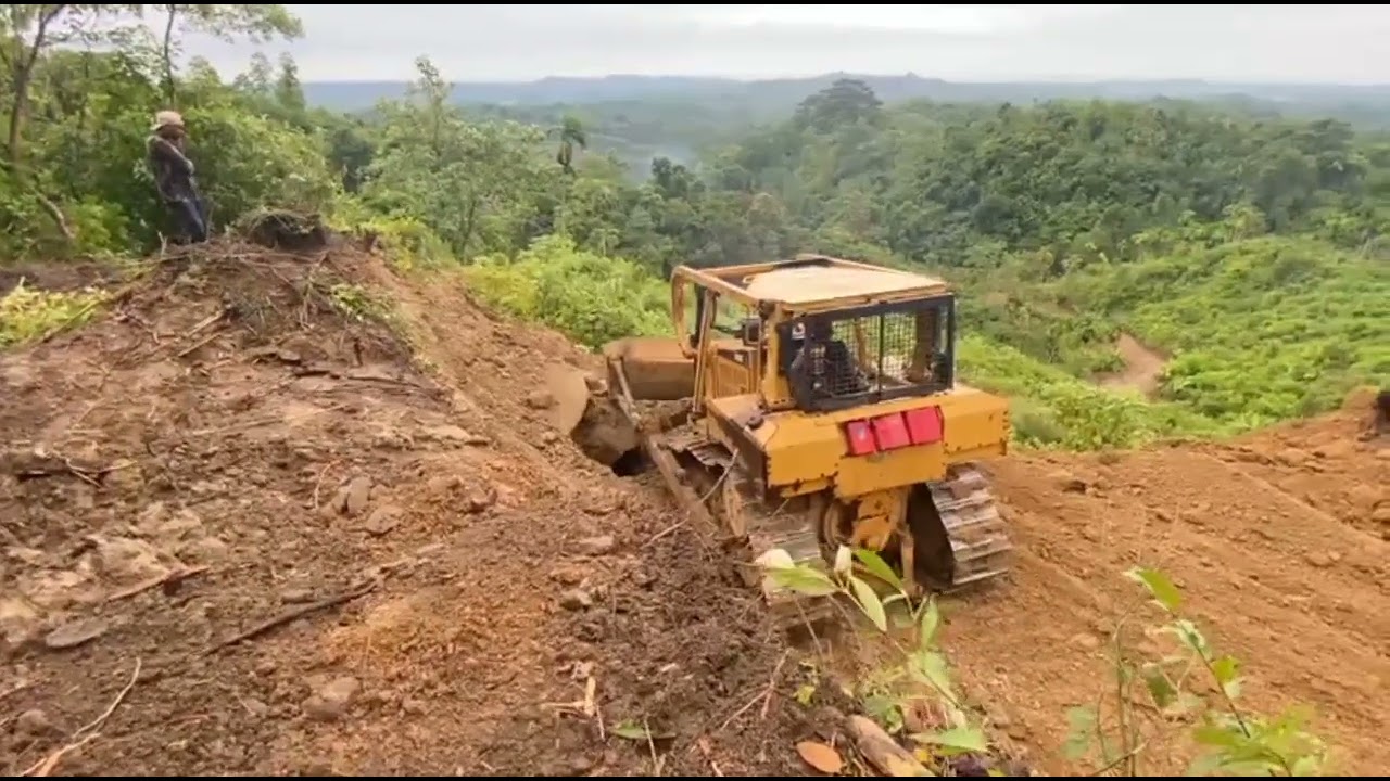 Brutal Mountain Road Construction — Operator Faces the Impossible!