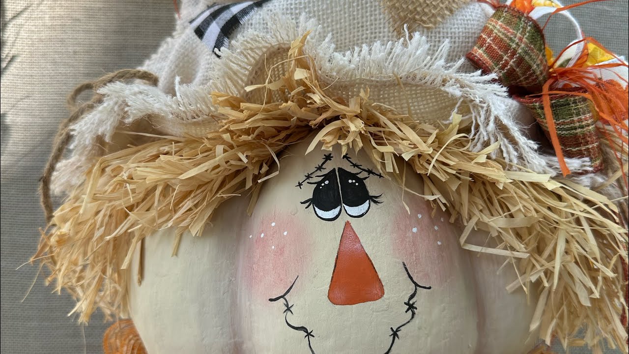 Beautiful Scarecrow/Pumpkin Autumn Decor! 🍁🍂🍁
