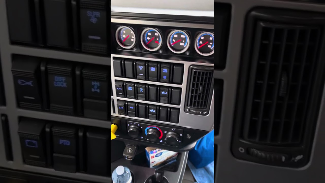 2019 Mack Anthem Interior Tour