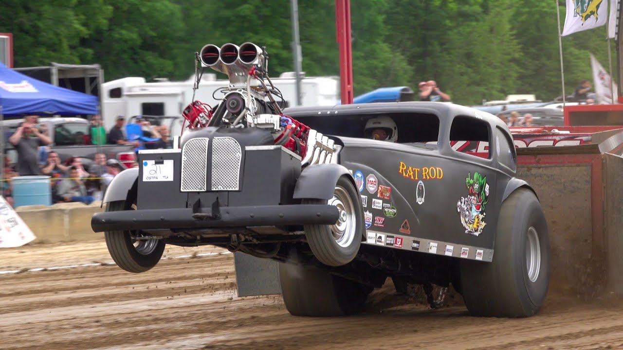 Truck Pull 2022: Super Modified 2wd trucks. Dragway 42. West Salem, OH.