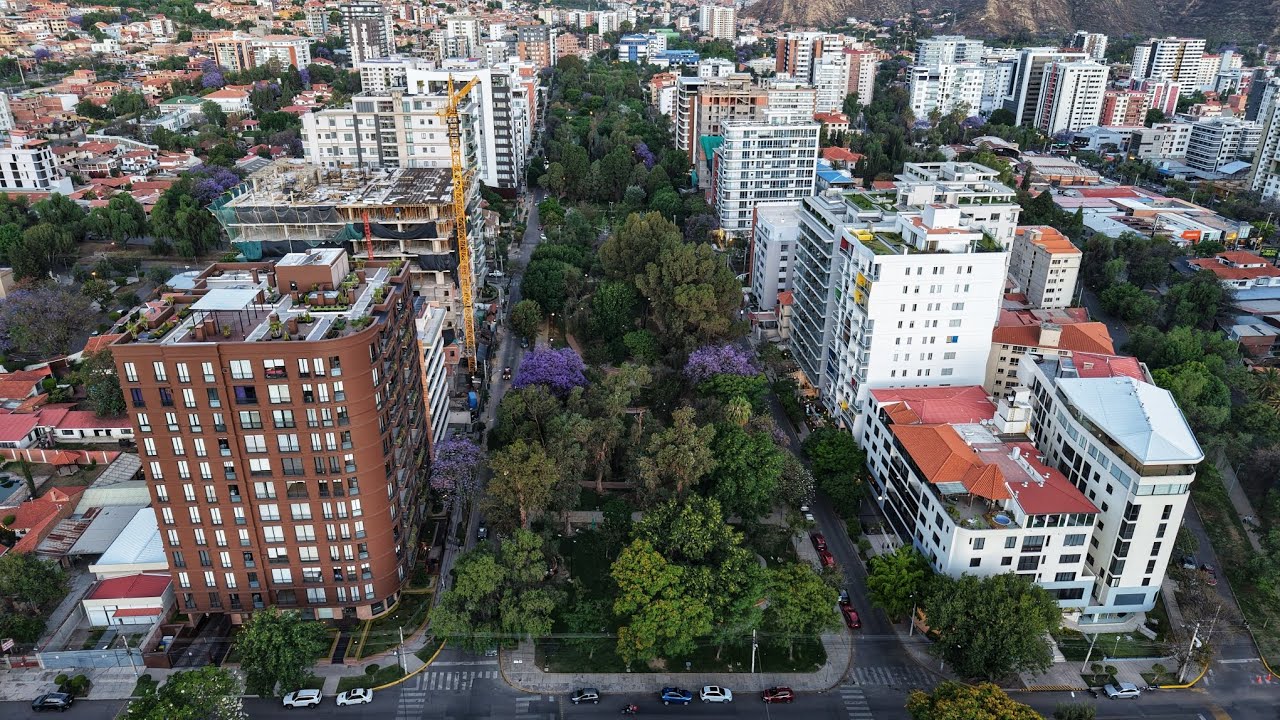 НА КАКОЙ ГОРОД ЭТО ПОХОЖЕ?