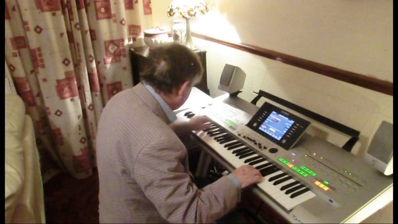 Moonlight  Serenade  played  on  Yamaha  Tyros 3
