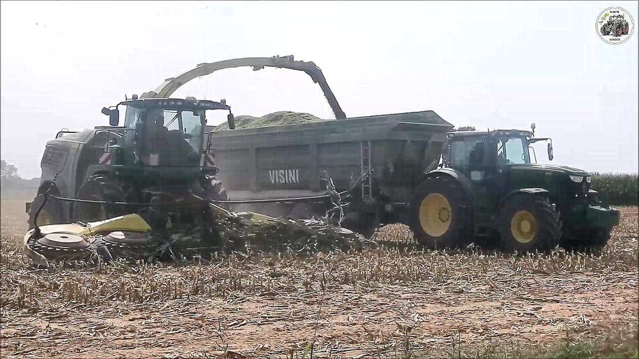 John Deere 9900i & 8 trailers - Garavelli SNC - Corn silage 2021