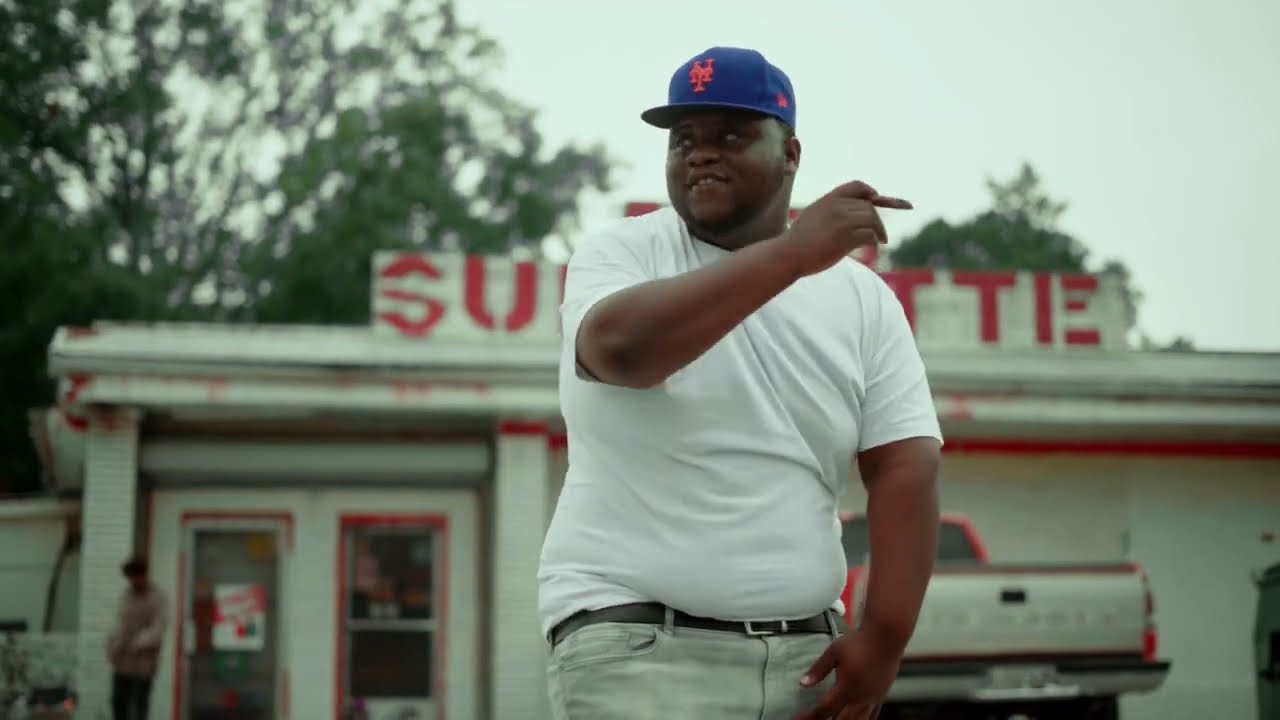 Moe Baggs - From The Streets (Official Music Video)