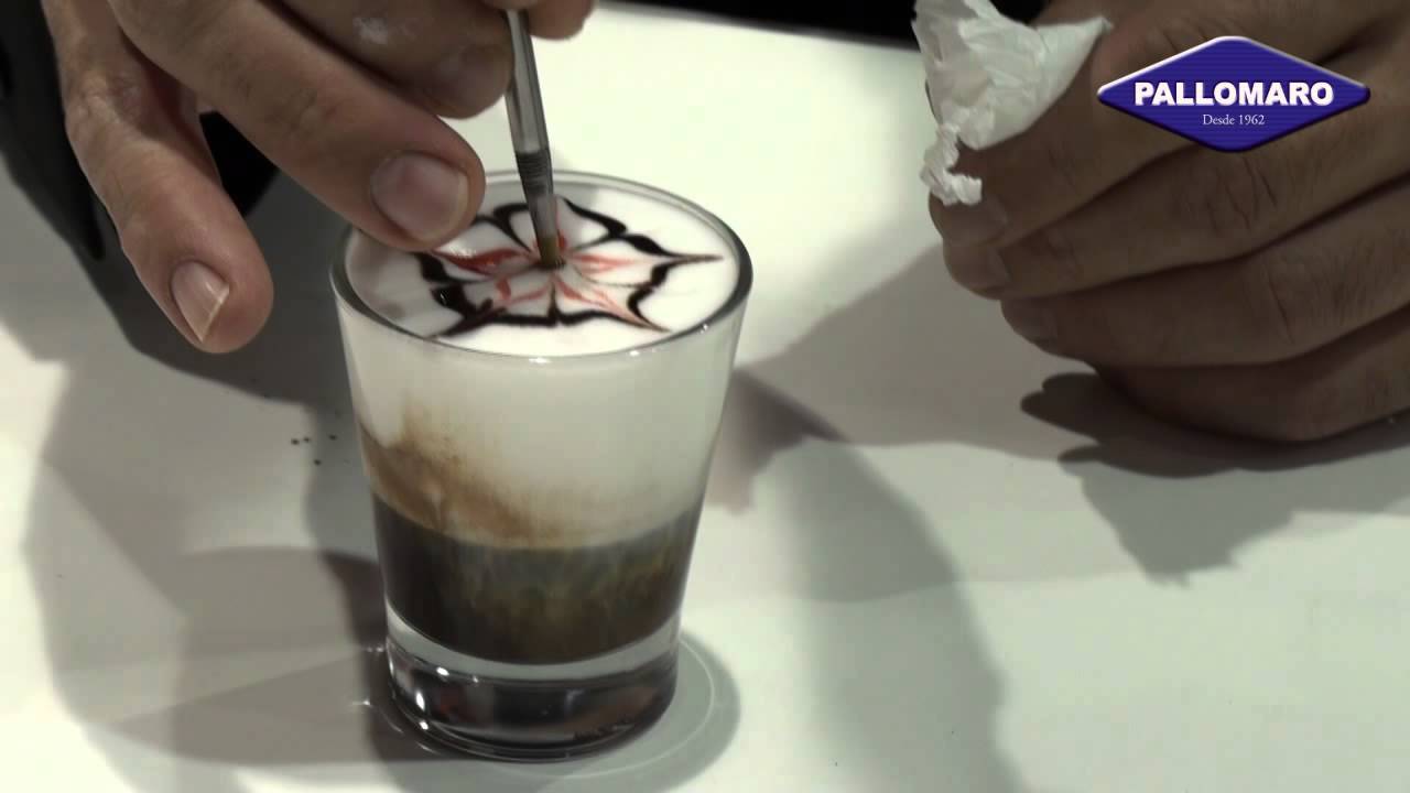 Máquina espresso haciendo macchiato y capuchino - Feria Host Milano - Pallomaro