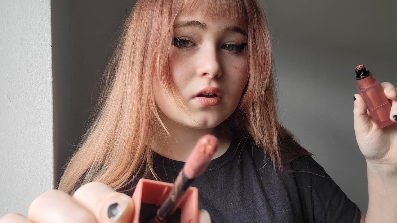 ASMR Quickly Doing Your Makeup for a Date (you're late) (fast and aggressive)