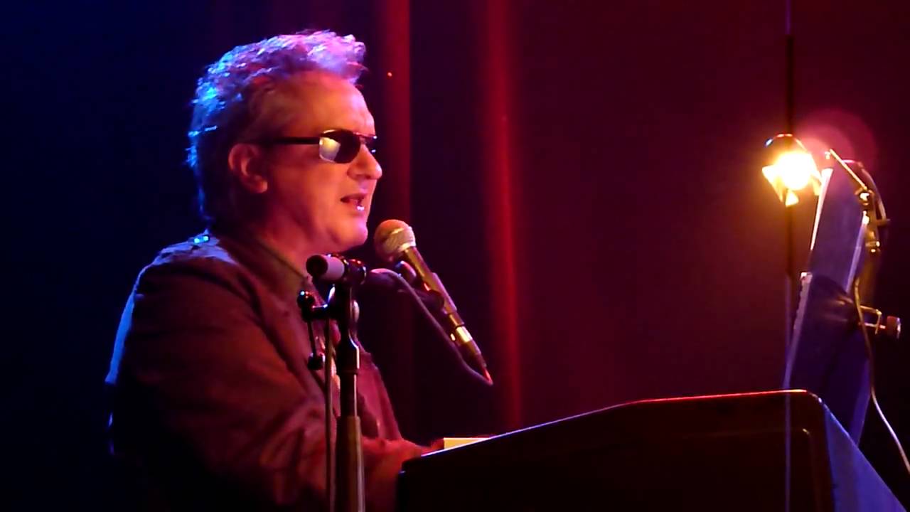 Wayne Hussey (The Mission) - Butterfly on a wheel - Utrecht - Tivoli 25 november (10/16)
