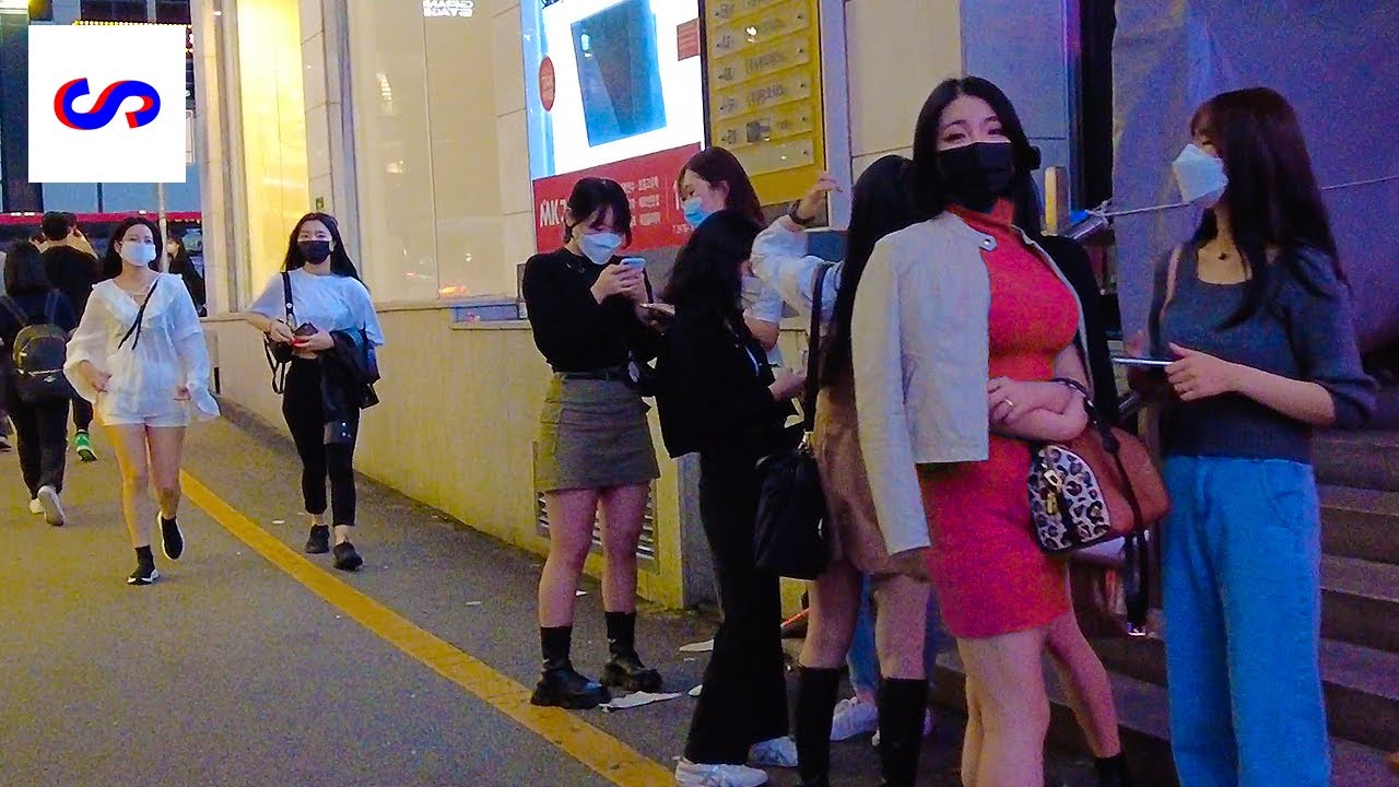 【4K】 Walking Gangnam Station - Are Korean Girls too HOT? - Nightlife Ambience│Seoul, Korea