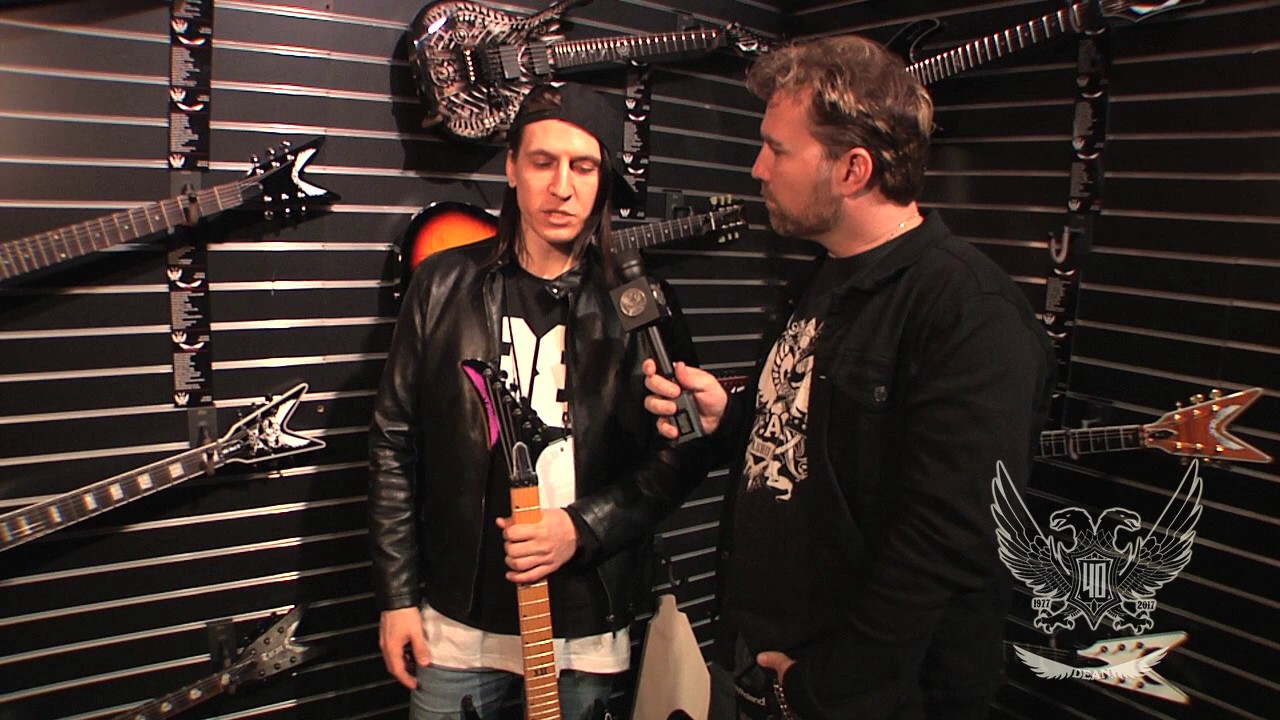 NAMM 2017 Dean Guitars 