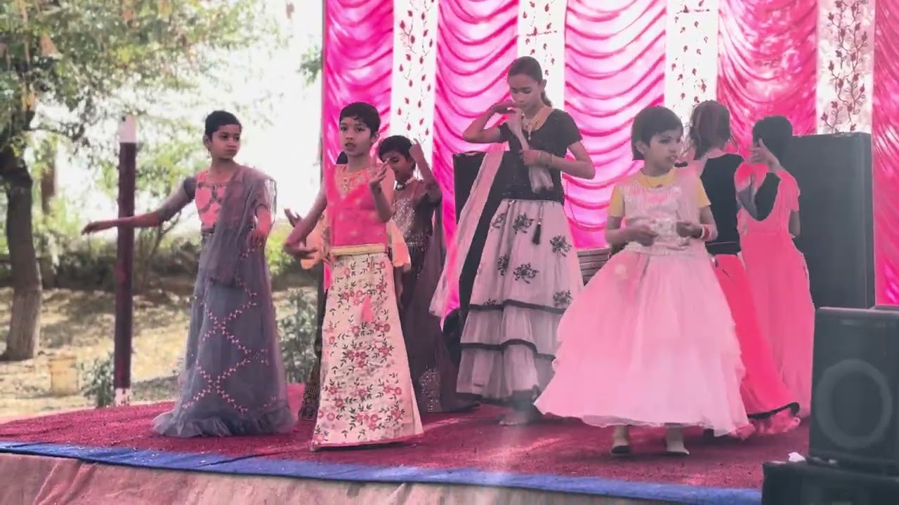 सात सुपारीलाडो सिंघोड़ा  रो सटको ।#tradingvideo#viralvideo#rajasthaniculacher#childerns #dance