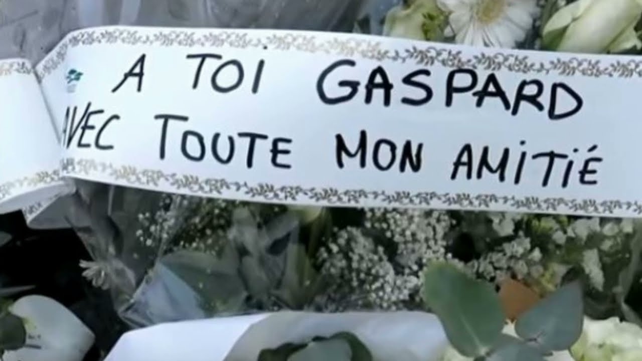 Gaspard Ulliel : vive émotion sur sa tombe au père Lachaise