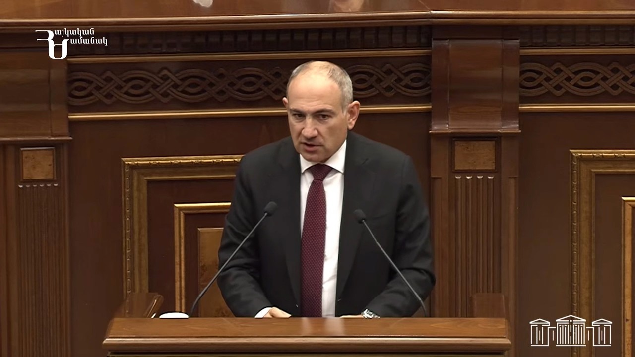 Որ ասում եք՝ պեռաշկի եք ուտում, ձեզնից չի երևում, որ հացադուլ հայտարարած կամ քուրձ հագած վիճակում եք