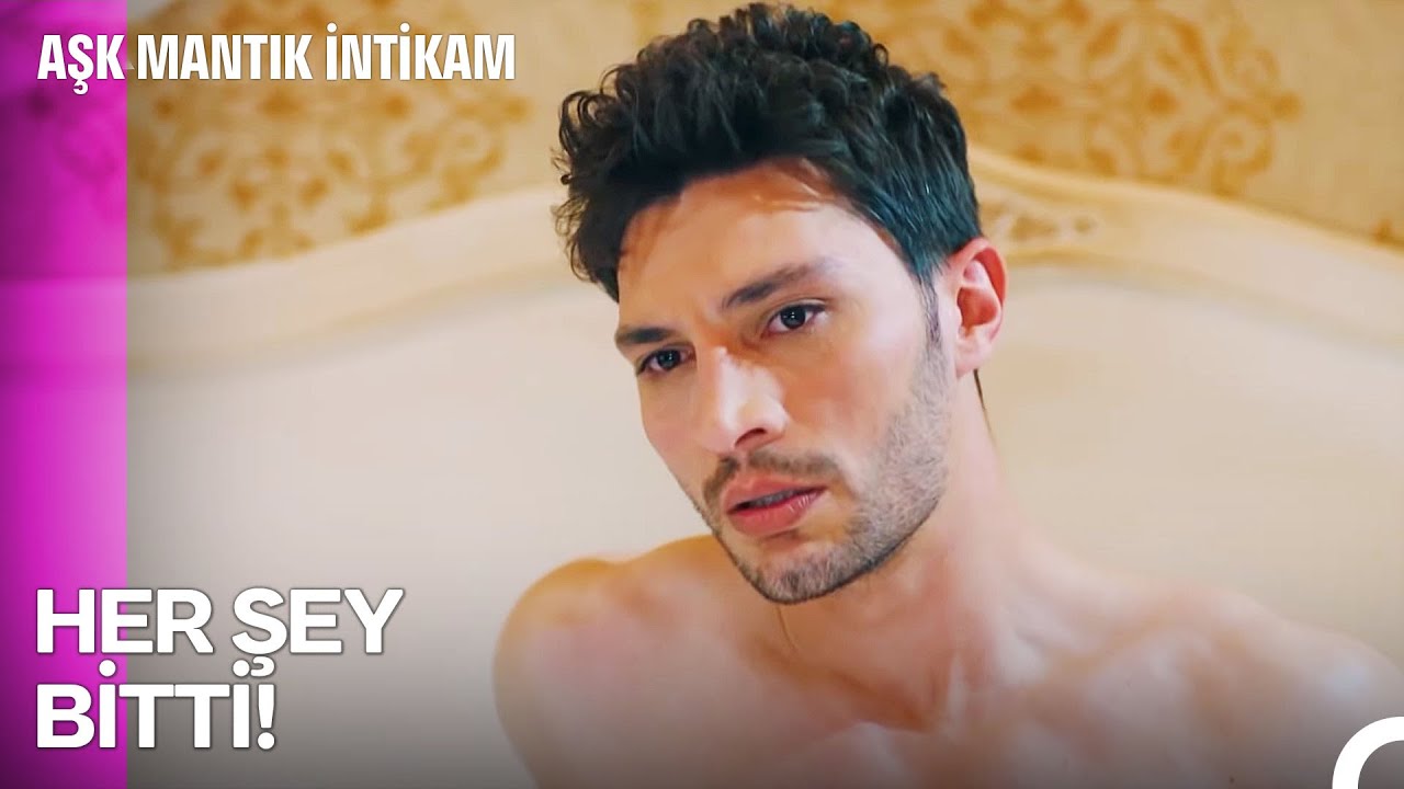 Esra, Ozan'ı Yatakta Çıplak Bir Şekilde Bıraktı! - Aşk Mantık İntikam