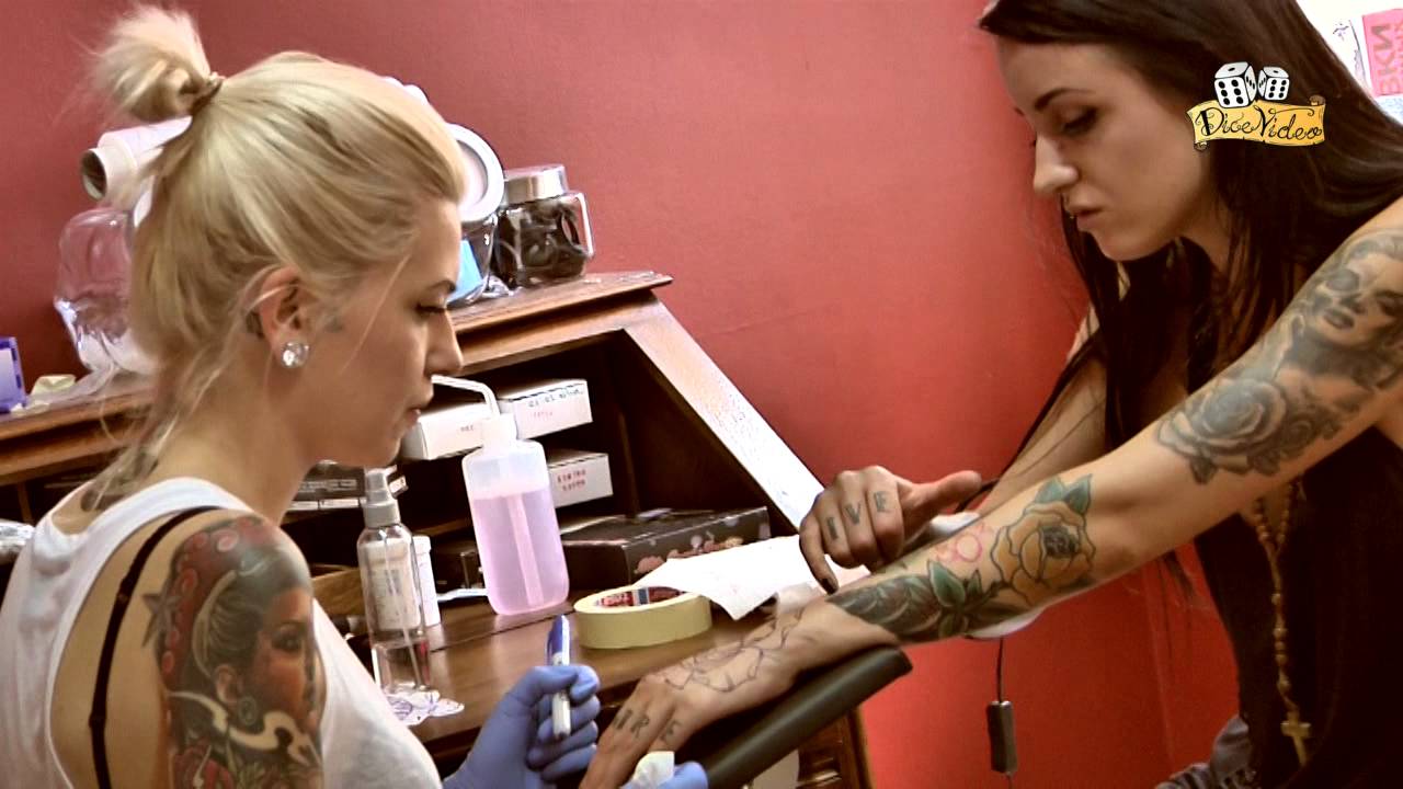 Iwona Koźlarzewska - DirtyLustStudio, Warszawa - tattoo 4 Marianna Brońska